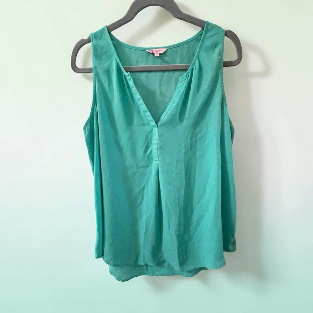 Candie's Sleeveless V-Neck Blouse